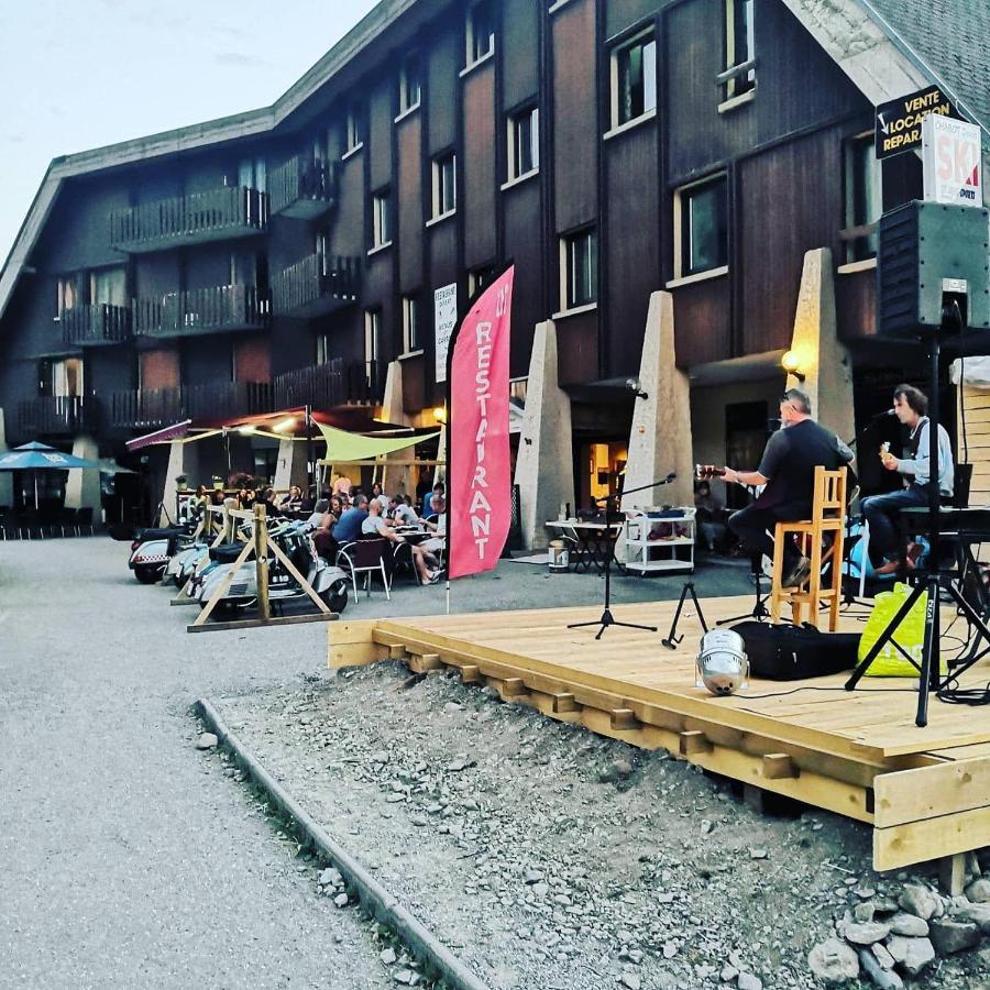 Hotel Saint Jean Монклар Экстерьер фото